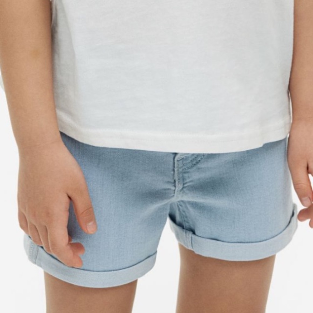 H&M Girls Stretchy Denim Cuffed Shorts